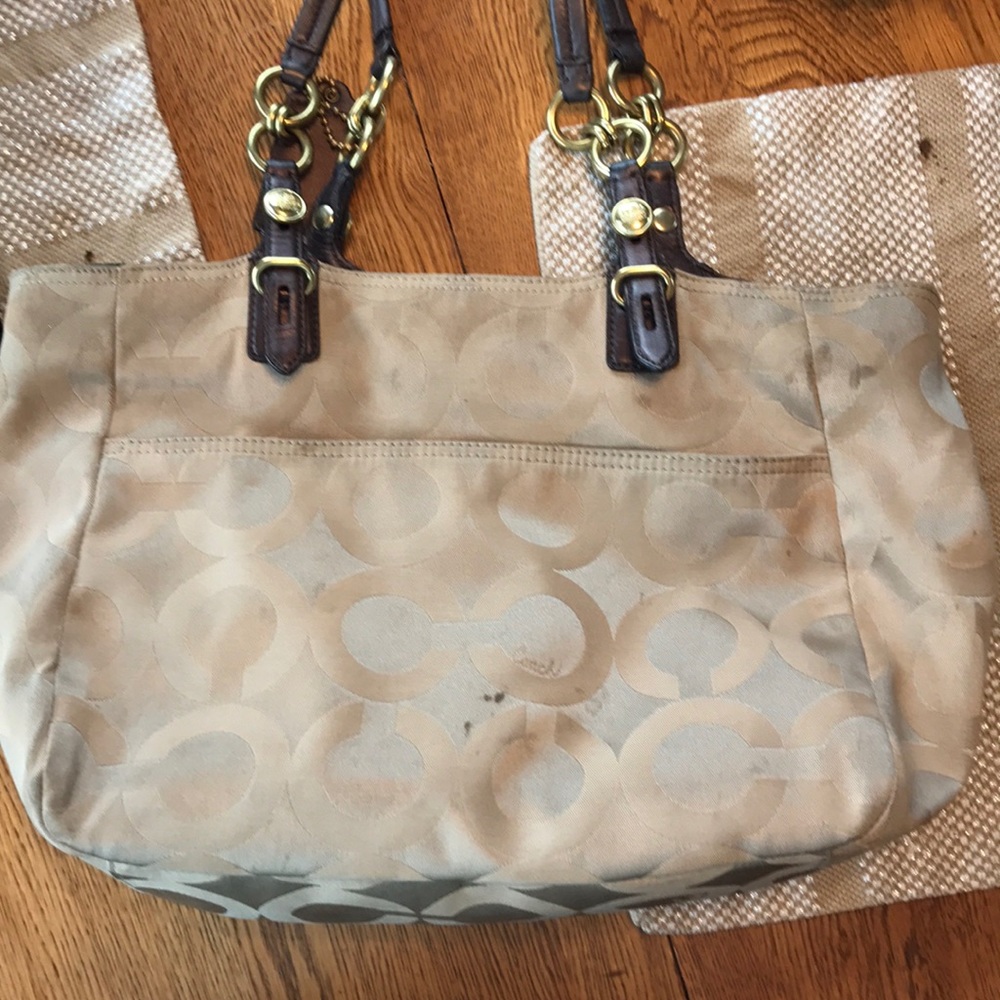 Coach purse - Picture 2 of 3
